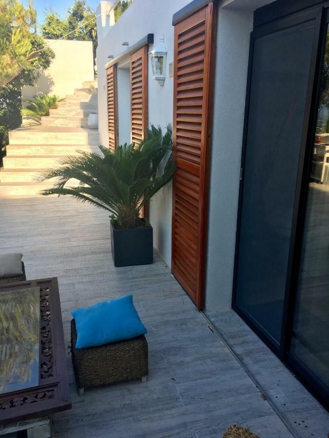 Hotel Bastide De La Joie De Vivre Hyères Exterior foto