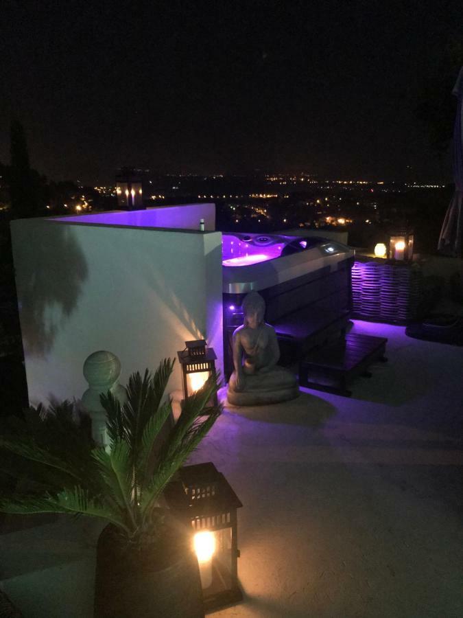 Hotel Bastide De La Joie De Vivre Hyères Exterior foto